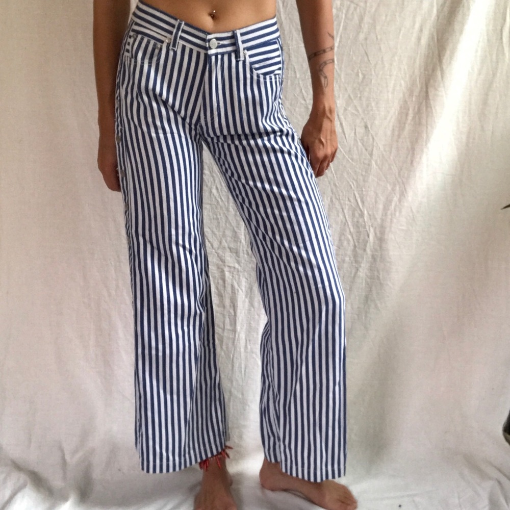 ZEE GEE WHY stripe denim size 26 snaps on side